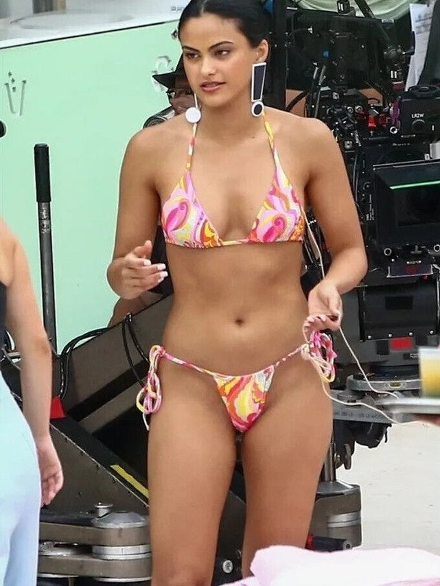 Camila Mendes 8.5 x 11 Candid Color Photograph Art Print Photo Picture Collectibles:Photographic Images:Photographs Style Your Walls